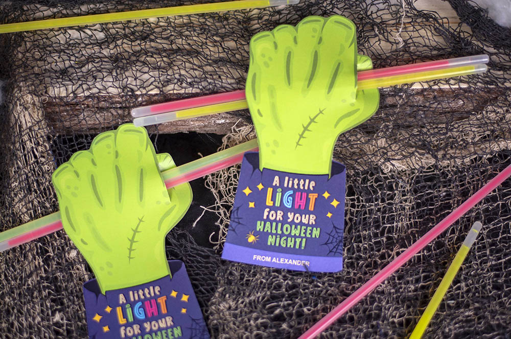 Zombie hand glow stick holder Zombie hand glow stick holder